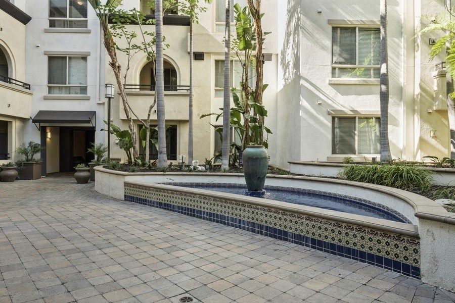 a large water structure in the middle of a building