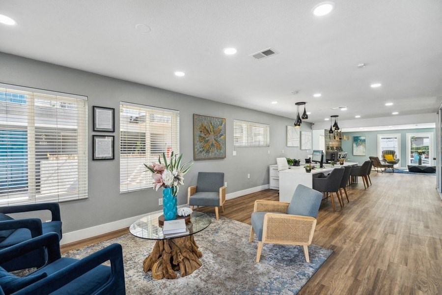 Lounge Area at The District Apartment Homes