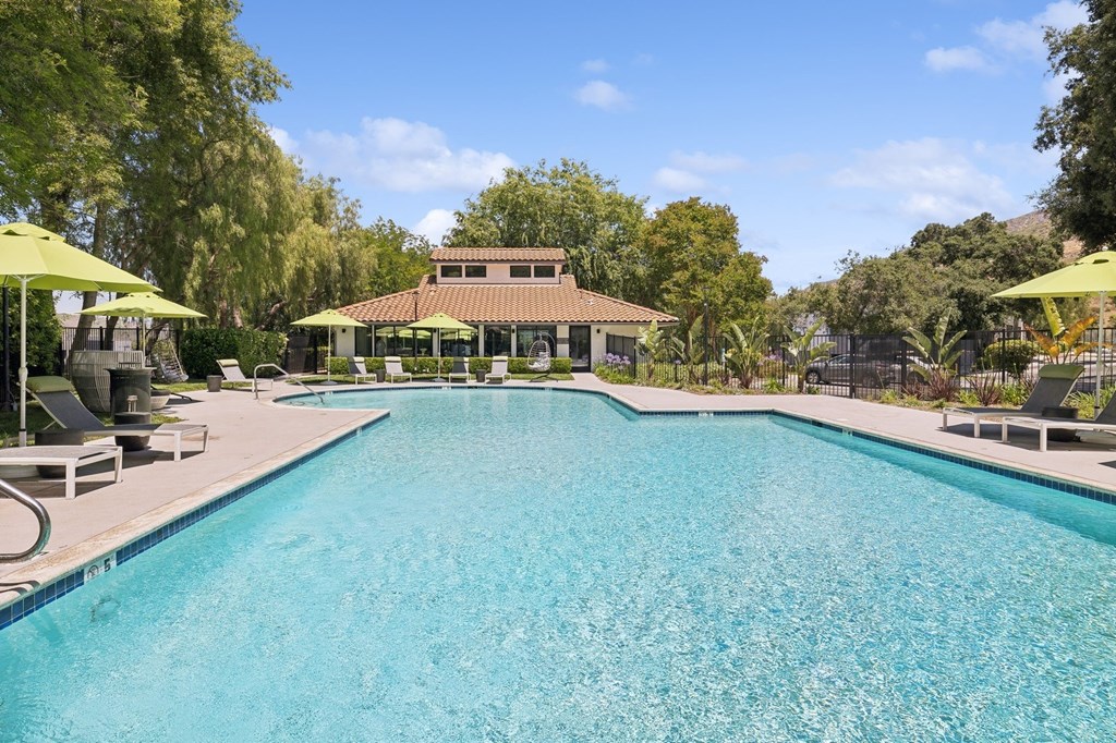 resort style pool at The Lexington Apartment Homes