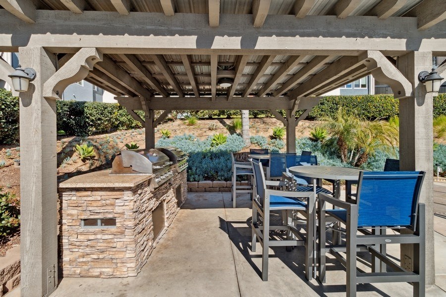 Outdoor BBQ Area at Canyon Villa Apartment Homes