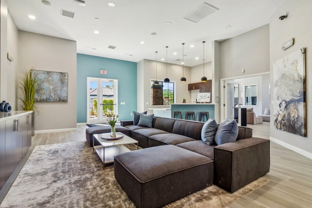 resident social lounge at Tribeca North Apartment Homes