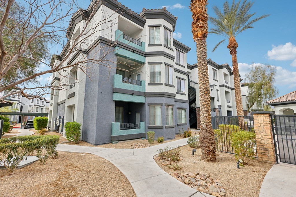 Exterior views at Tribeca North