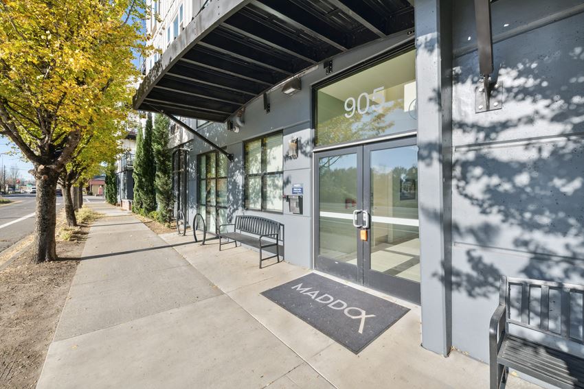Maddox Apartments, 995 North Marine Dr., Portland, OR RentCafe