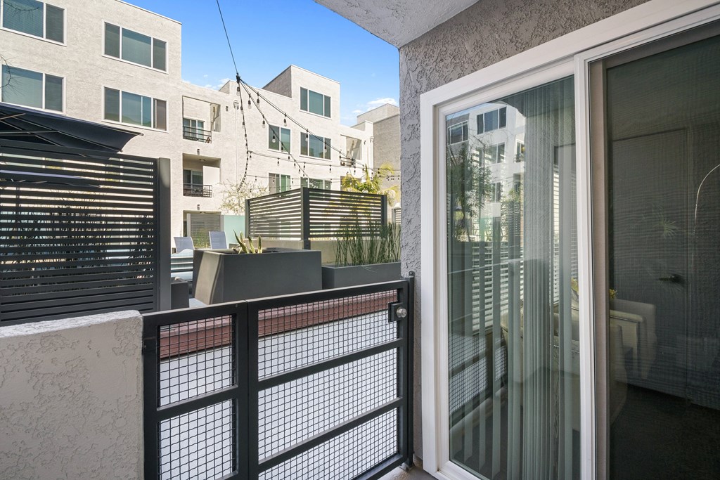 Patio at Pine at 6th