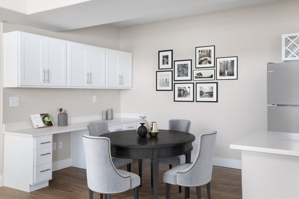 Dining Room at Verona Apartments