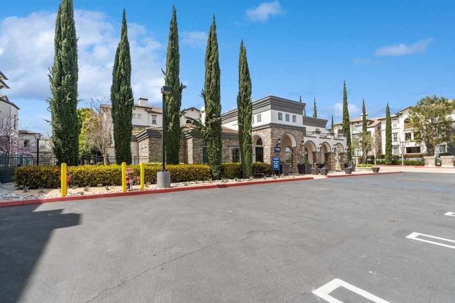 Exterior Views at Victoria Arbors Apartment Homes