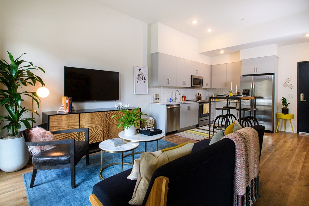 Furnished Family Room at Eleanor H16 Apartments