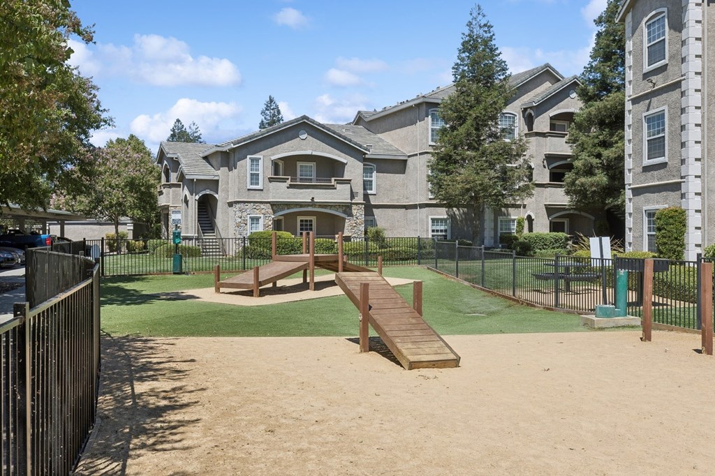 outdoor views at North Pointe