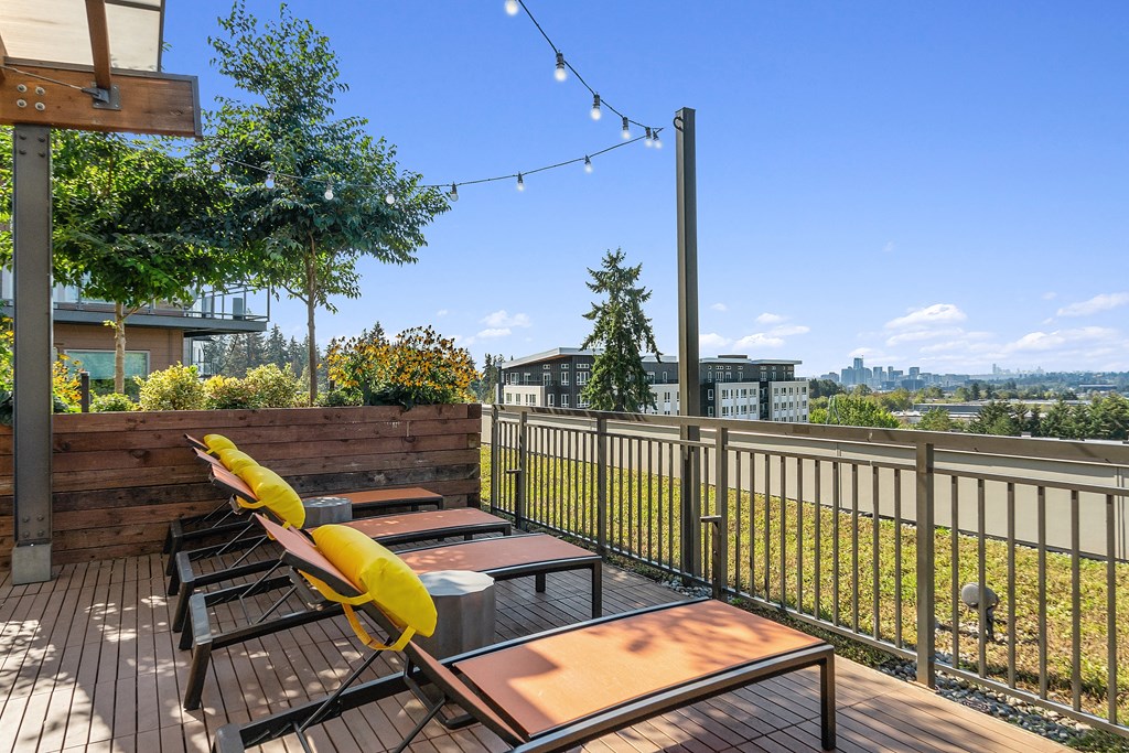Outdoor seating at Vue 22