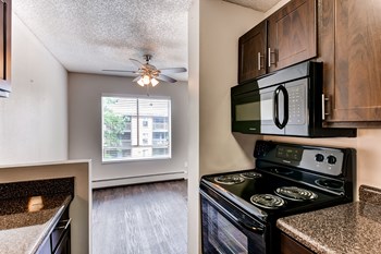 Unfurnished Kitchen at 3300 Tamarac Apartments - Photo Gallery 2