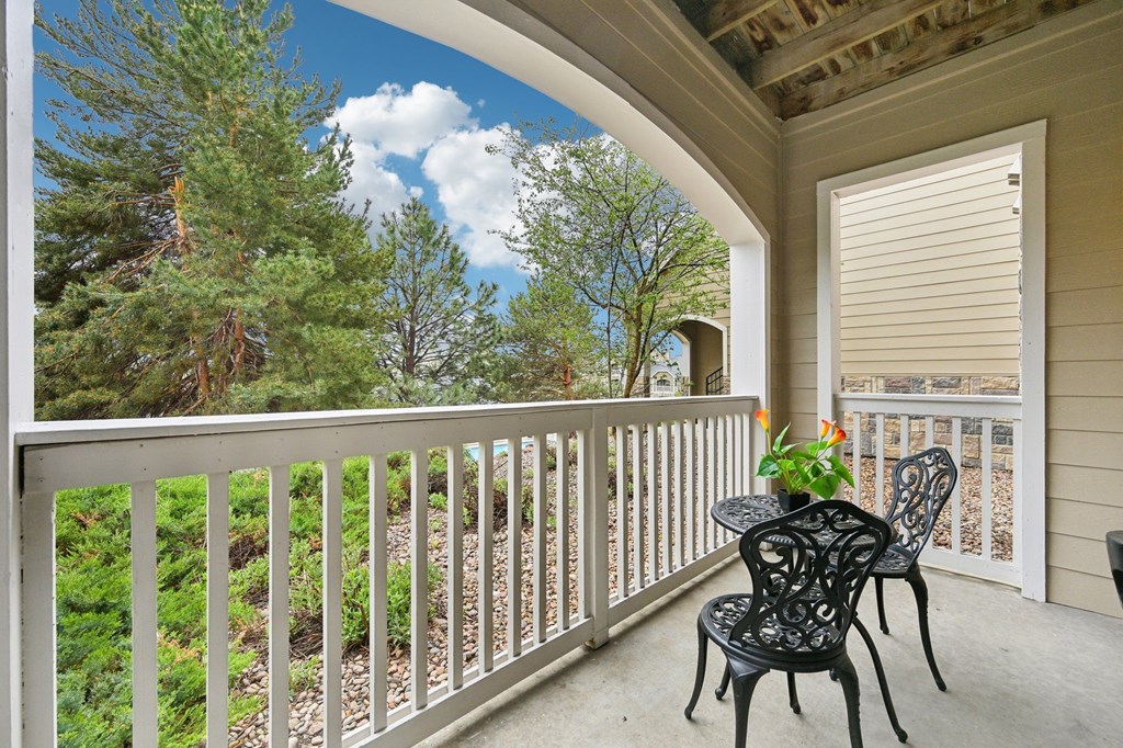 Private balcony at Stone Cliff Apartments