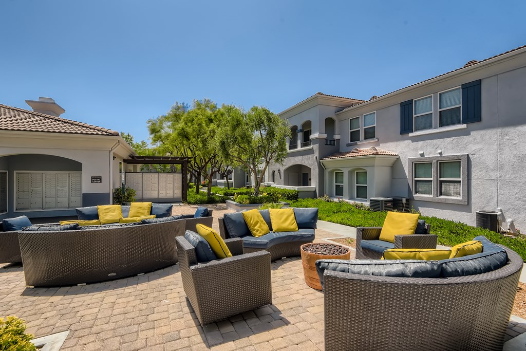 Outdoor seating at Santa Rosa Apartments