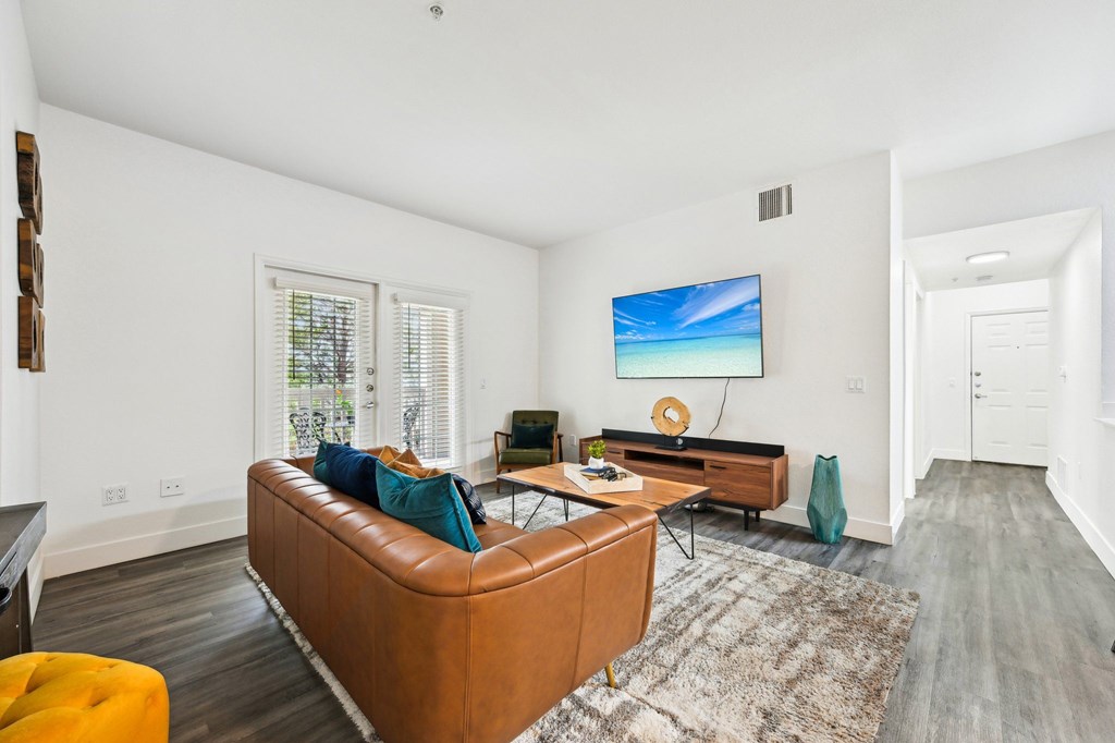 Modern living room at Stone Cliff Apartments
