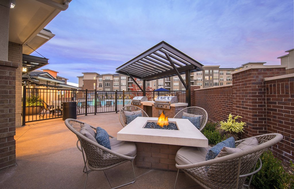 outdoor firepit at Malbec at Vallagio