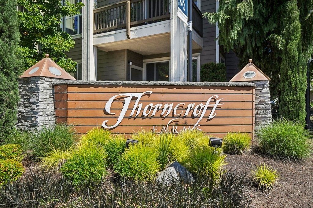 monument at Thorncroft Farms Apartments
