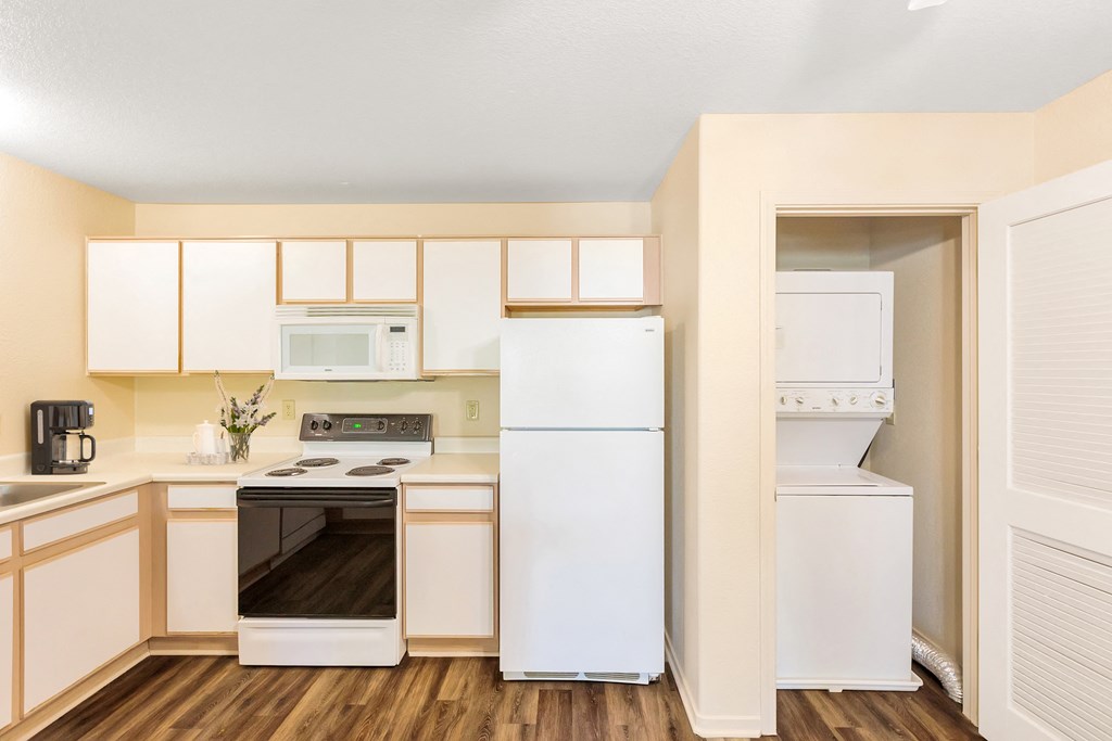 Silver Lake Apartments