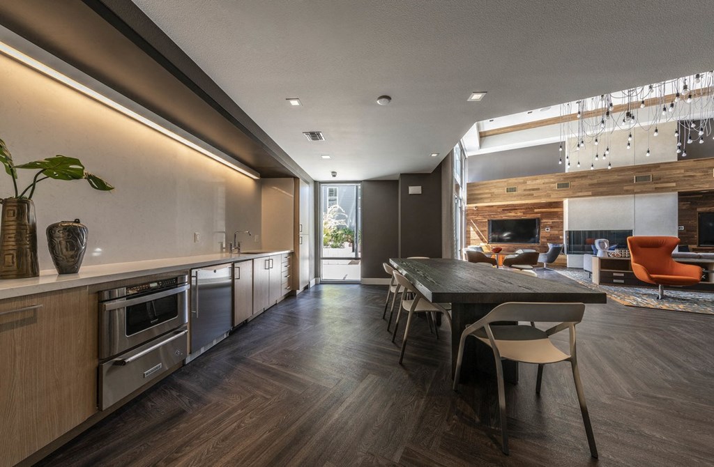 resident social lounge and kitchen at Capitol650