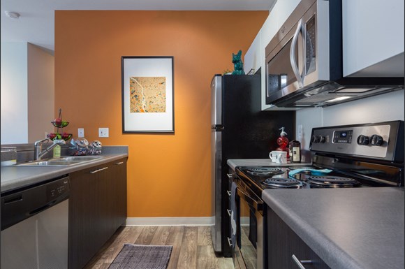 Thorncroft Farms Apartments, 2120 NE Thorncroft Drive, Hillsboro, OR