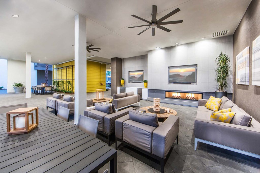 Social lounge at Marc San Marcos Apartments