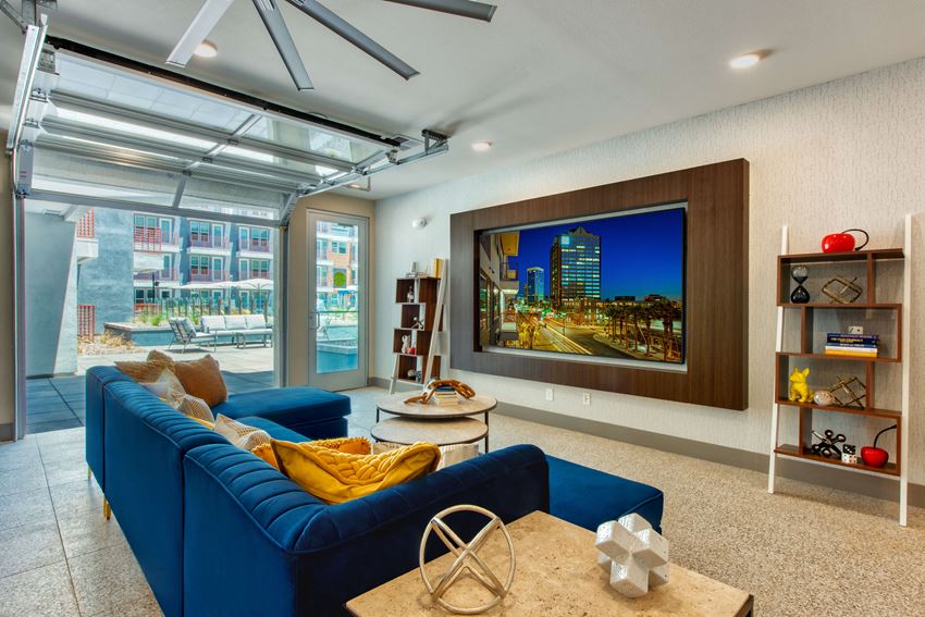 Second Floor lounge at Centra