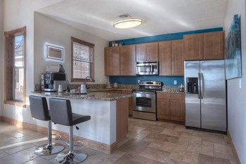 classic kitchen design at Manzanita Gate Apartment Homes, NV 89523