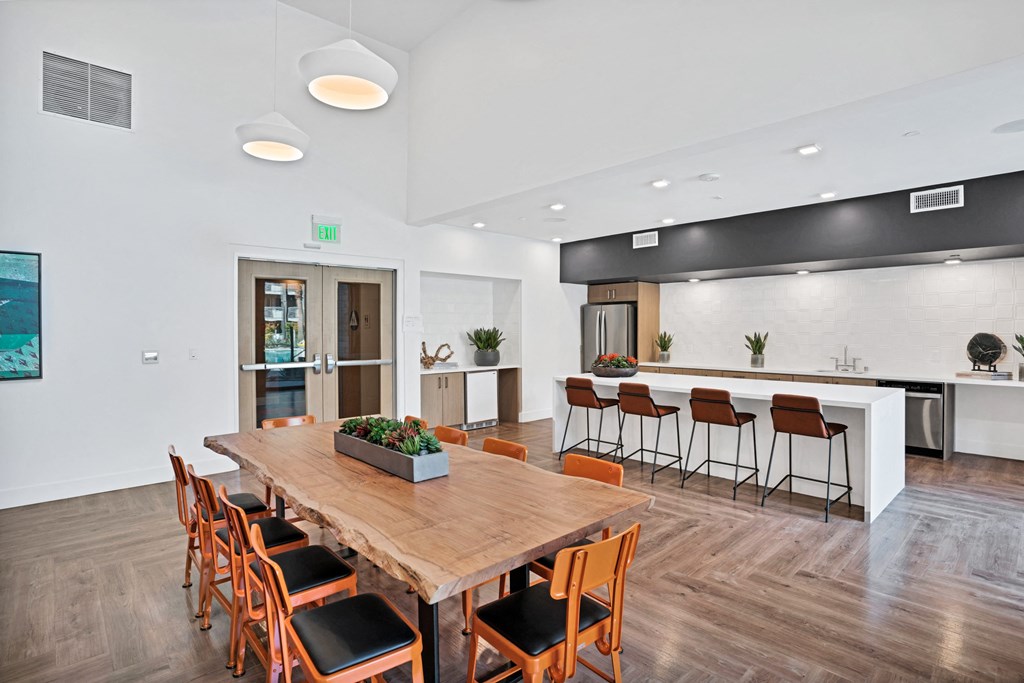 the preserve at ballantyne commons dining room and kitchen