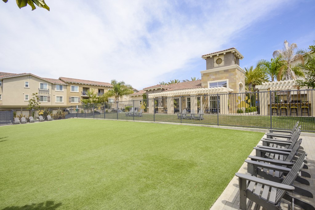 Lush landscaping at Preserve at Melrose, California
