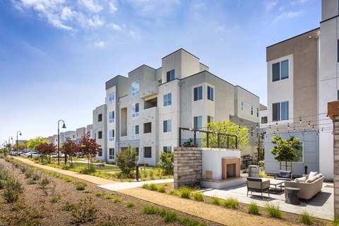 Outside Exterior 3 at Evolve at South Bay