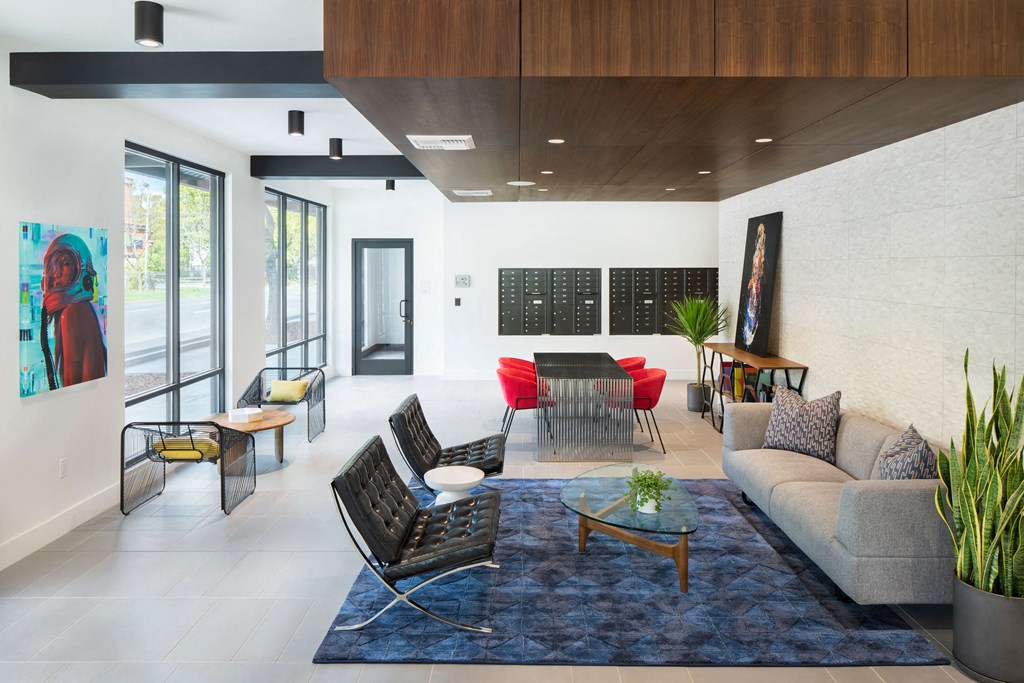 Resident Seating at Eleanor H16 Apartments