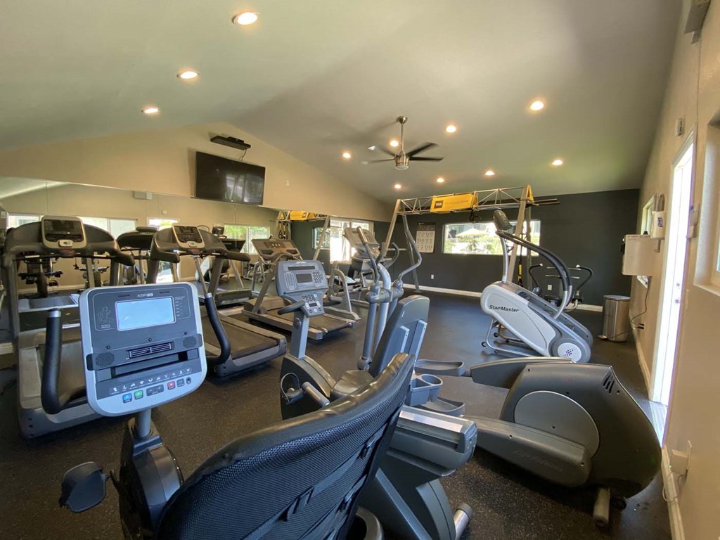 Fitness Center at Stoneridge Apartment Homes, Upland
