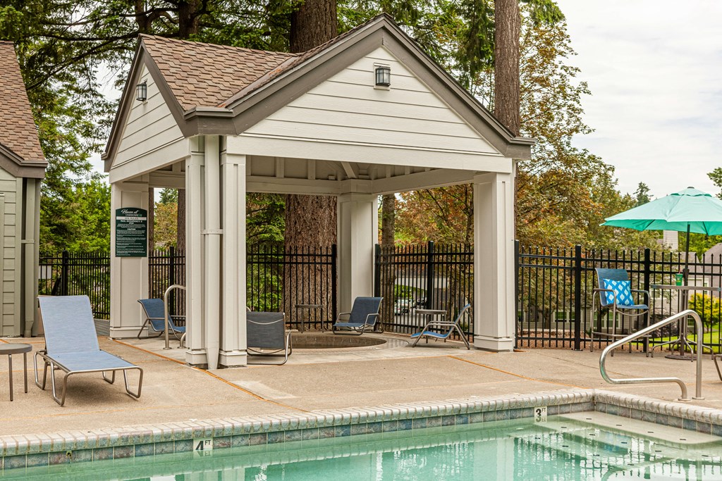 Pool cabana at Haven at Charbonneau