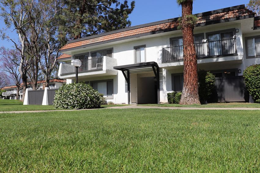 Monte Vista Apartment Homes, 1825 Foothill Boulevard, La Verne, CA