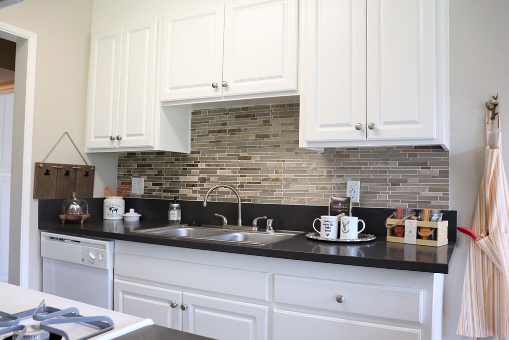 Modern Kitchen at Monte Vista Apartment Homes, 91750, California
