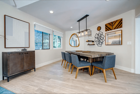 Resident Social Lounge at Maris at Martinez