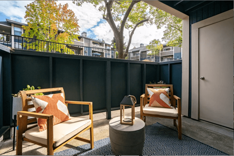 Outdoor Patio at Maris at Martinez