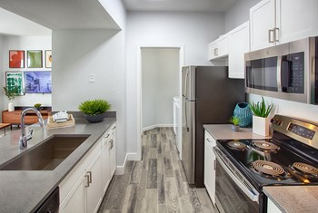 Furnished Kitchen at Stone Cliff Apartments