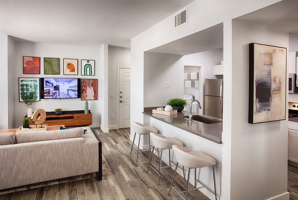 Stone Cliff Apartments is a similar property to Crestone Apartment Homes located in Aurora