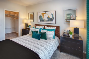 Secondary Furnished Room at Stone Cliff Apartments - Photo Gallery 7