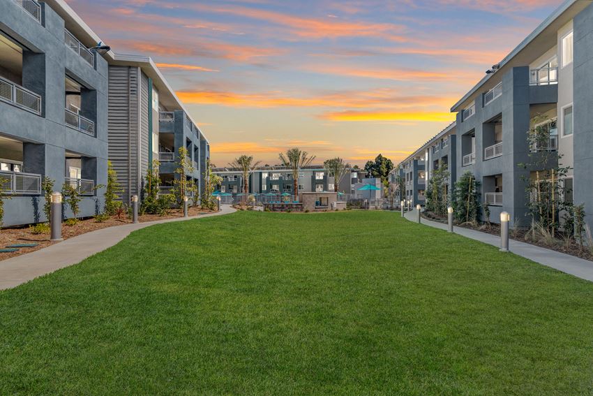 Pointe Luxe Apartment Homes, 3889 Midway Drive, San Diego, CA RentCafe