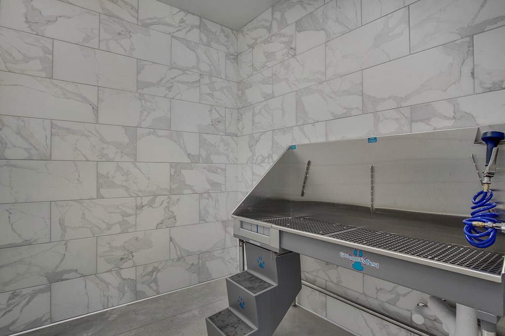 Parq Crossing Apartments