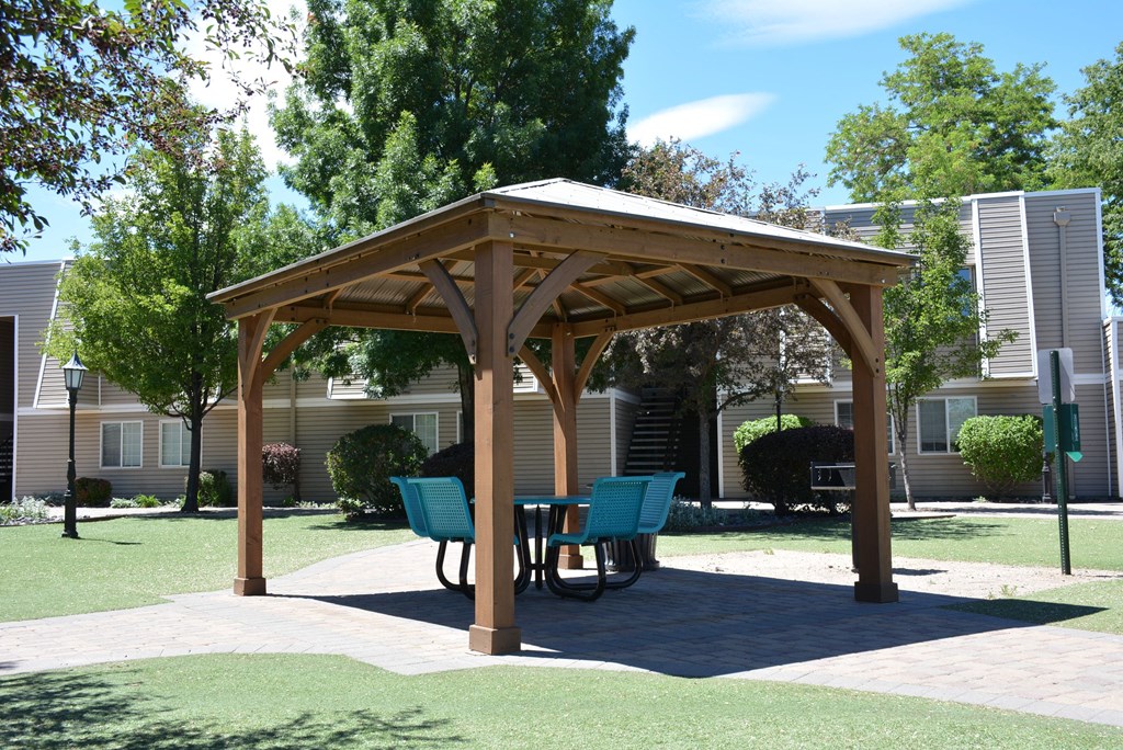 Shaded Outdoor Courtyard Area at Reflections at the Marina, Sparks, Nevada