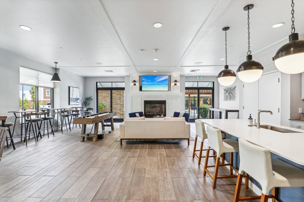 resident social lounge at Domaine at Villabois