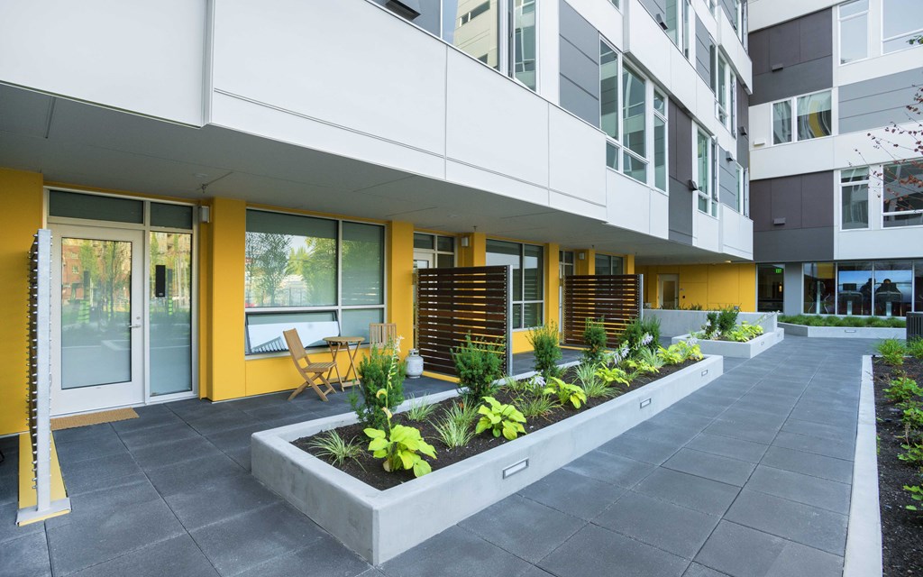 exterior views at Twenty20 Mad Apartments