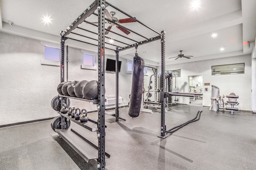 gym at Tribeca North Apartment Homes