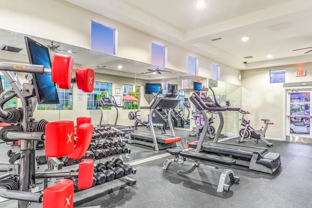 gym at Tribeca North Apartment Homes