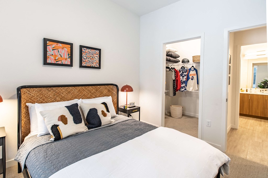 Bedroom at Neon Local