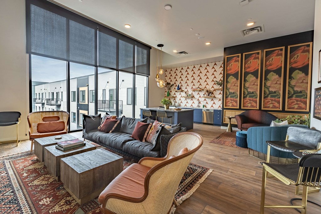 Lights at Neon Local