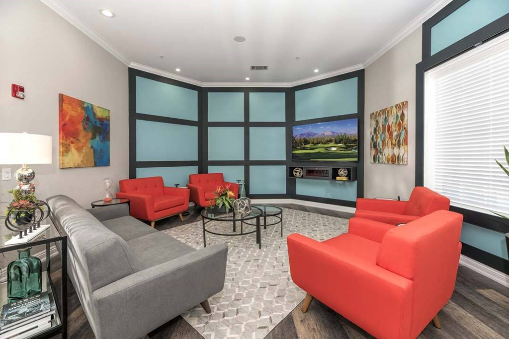 Clubhouse With Ample Sitting And Television at North Pointe Apartments, California, 95688
