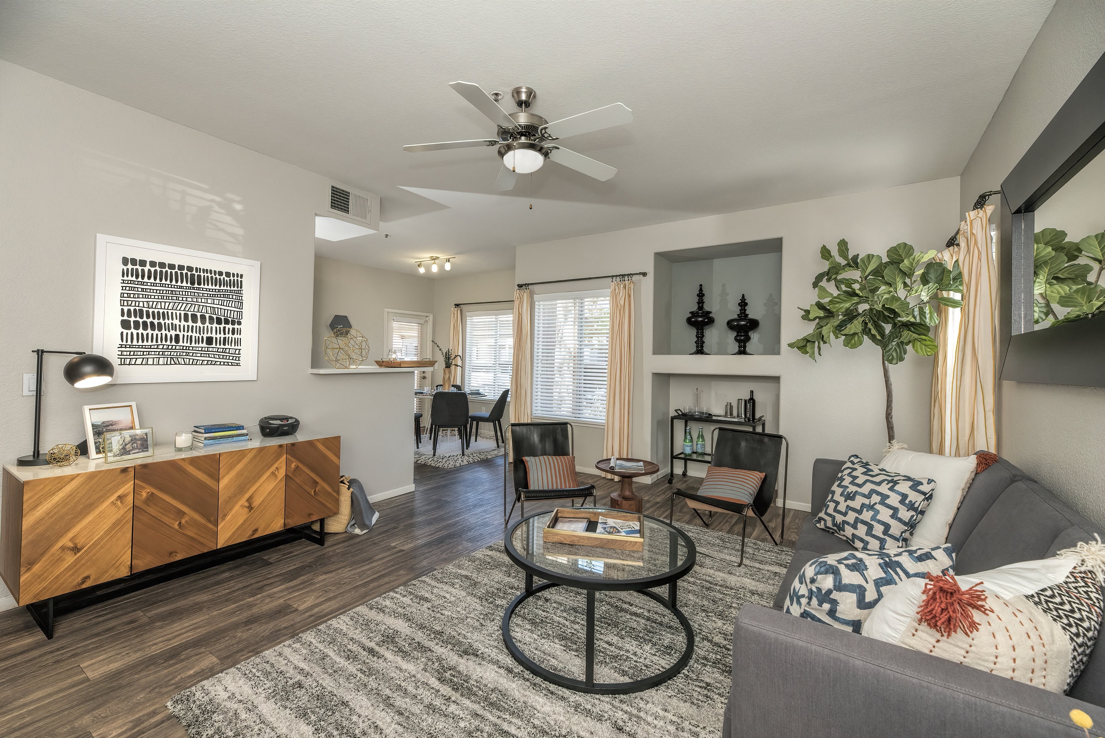 Elk Grove, CA Apartments | Somerfield at Lakeside | Photos