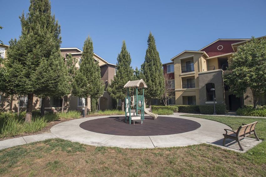 Sterling Village Apartment Homes, 88 Valle Vista Avenue, Vallejo, CA